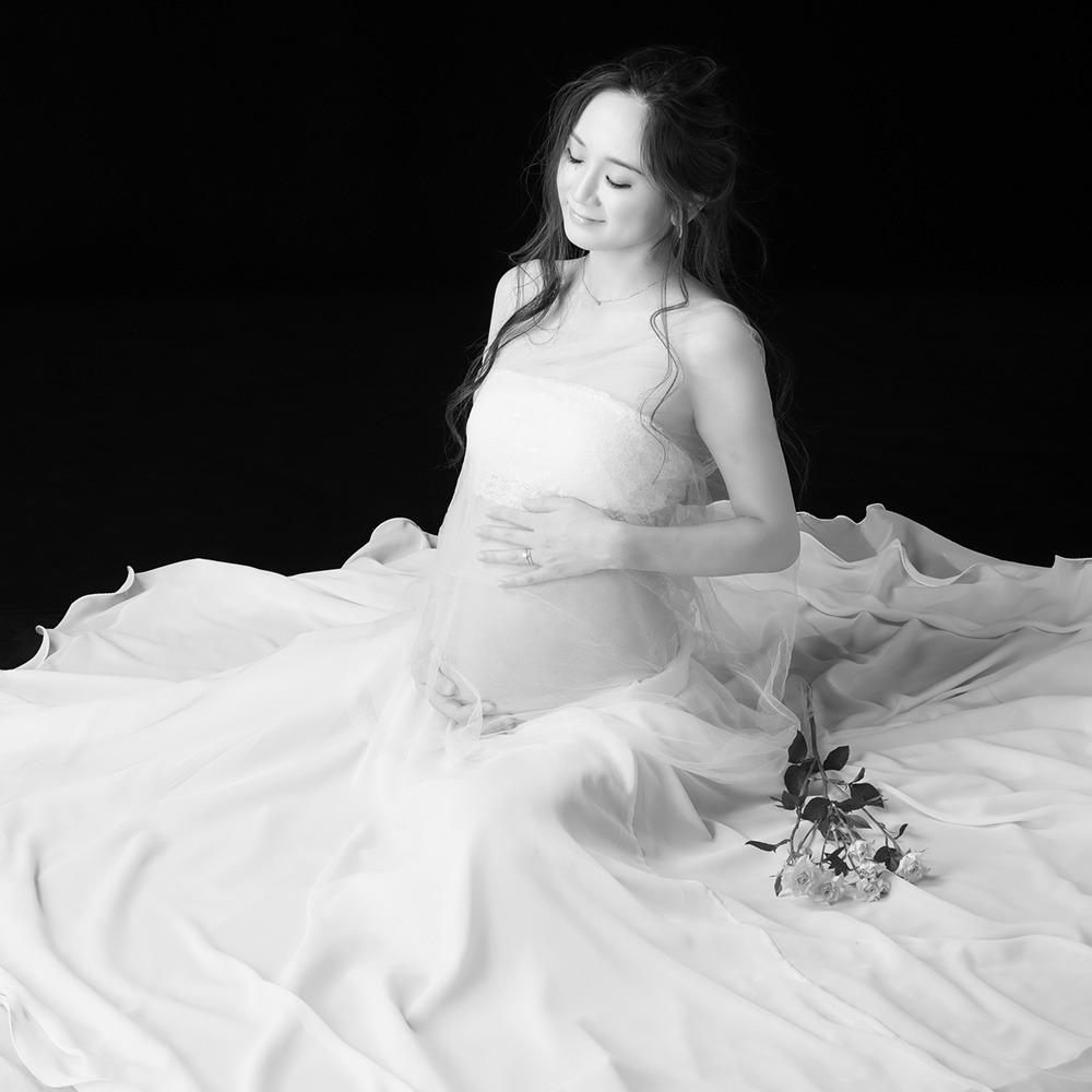 お客様の声 ─ 写真映えするメイクで眉毛を整えてもらえたマタニティフォト作品