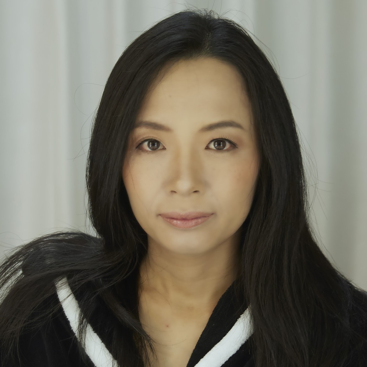 マタニティフォト メイク後 ─ プロのヘアメイクで目元と肌を整えたお客様A