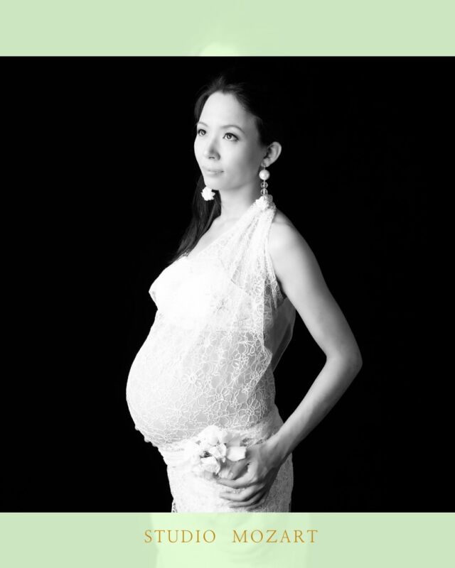 *
写真は、“過ぎ去る”を“残す”に変える力を持っています。
*
子どもが生まれ、日々が慌ただしく過ぎていく中でも、この一枚を見ると、あの日の静けさと光が蘇る。
*
人生の中で、尊いやさしい時間を永遠に・・・
*
スタジオモーツァルトが大切にしている " Capture the Moment "
*
#スタジオモーツァルト #マタニティフォト東京 #maternityphoto #命の輝き #上品なマタニティフォト　#山王病院 #愛育病院 #杉山産婦人科