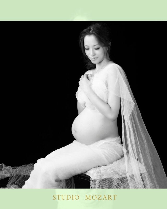 *
マタニティフォトを幻想的に撮影-
*
マタニティフォトを非日常的に撮影したい・・・
*
マタニティフォトを幻想的に撮影したい・・・
～∴～∴～∴～∴～∴～∴～∴～∴～∴～∴～∴～∴～∴
私たちが大切に考えている
-ヌーディーなマタニティフォト-
より美しく　　
～撮影用のヘアーメイクの必須～
より神秘的に
～モノクロームの追求＆美肌な光作り～
よりアーティスティックに～柔らかい布、風邪など抽象的な小道具～五感で感じながら撮影を楽しんでください。気軽にお問い合わせ下さい☆****************************Fantastic maternity photos.I want to shoot maternity photos in an extraordinary way...I want to photograph maternity photos in a fantastic way...We think it's important to.-nudie maternity photos-More beautiful.　　- Essential hair and make-up for photo shoots　More mysterious　~The pursuit of monochrome & creating beautiful light ~More artistic~ Abstract props such as soft cloth, cold, etc.Feel the shoot with all your senses.Enjoy shooting with all your senses.****************************#令和8年10月出産予定　#令和8年9月出産予定　#令和8年11月出産予定　#31週　#32週　#33週　#34週　#35週　#山王病院 #愛育病院 #杉山産婦人科 #マタニティフォト #マタニティヌード